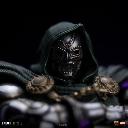 Statue Doctor Doom Deluxe - Infinity Gauntlet Diorama - Art Scale 1/10 - Iron Studios