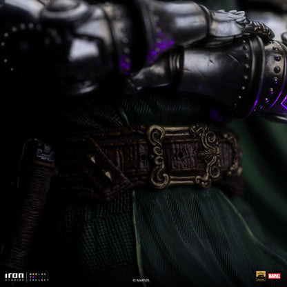 Statue Doctor Doom Deluxe - Infinity Gauntlet Diorama - Art Scale 1/10 - Iron Studios